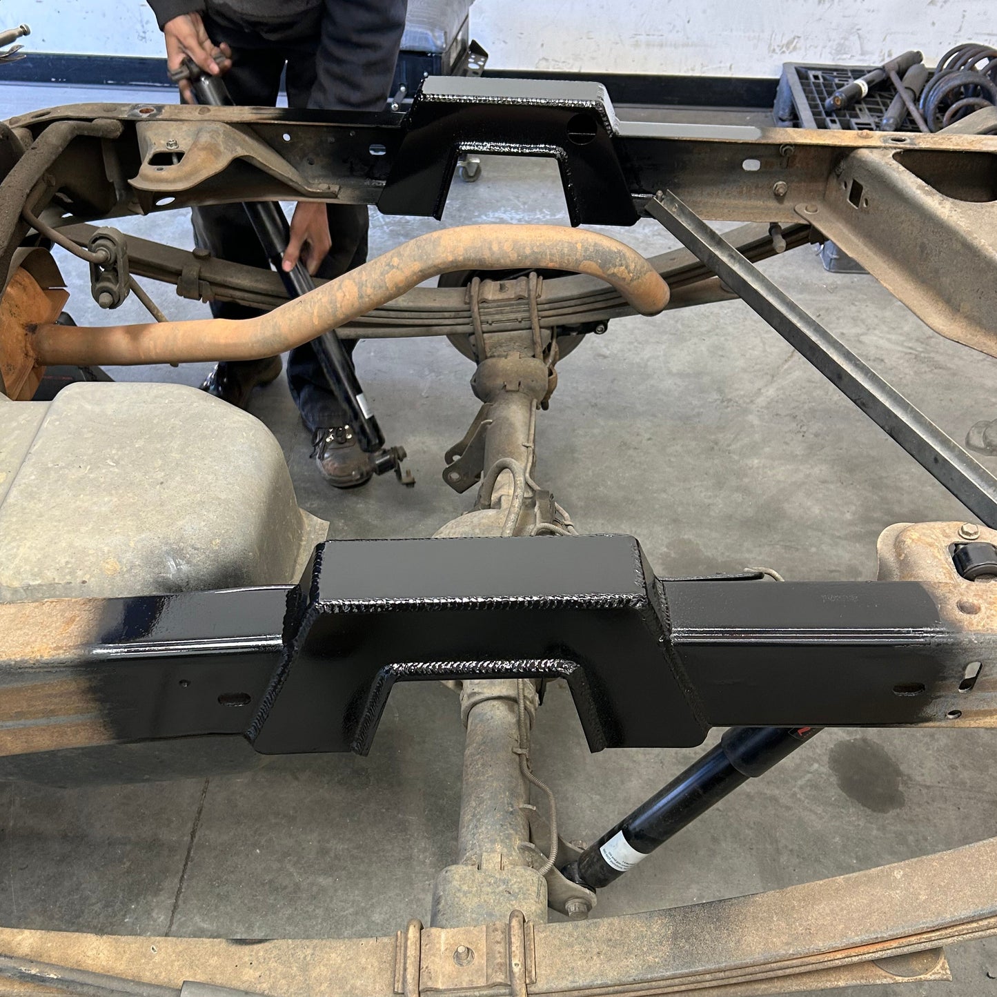 1988-1998 CHEVY GMC OBS UNDERBED NOTCH